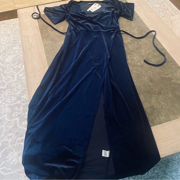 MEROKEETY Women's V Neck Wrap Velvet Maxi Dress Bell Sleeve Split Bridesmaid - Picture 6 of 10